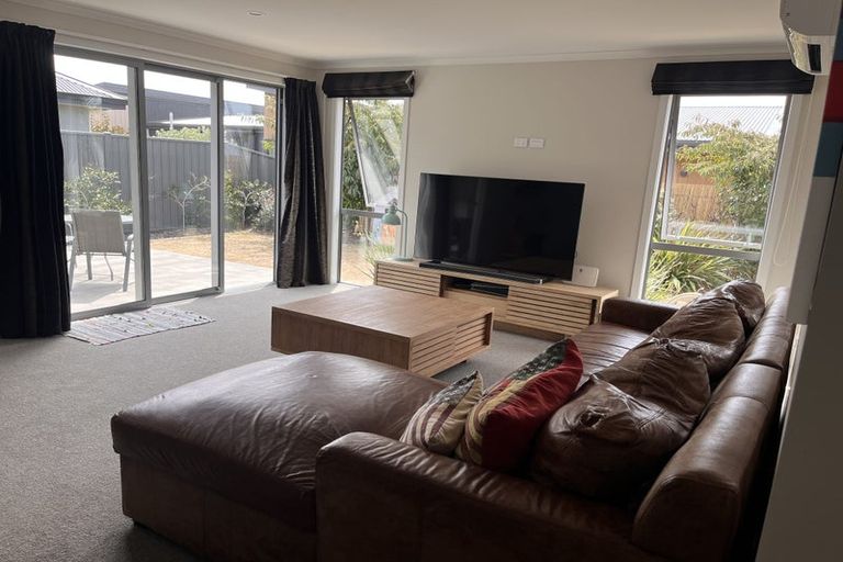 Photo of property in 37 Youngberry Drive, Richmond, 7020