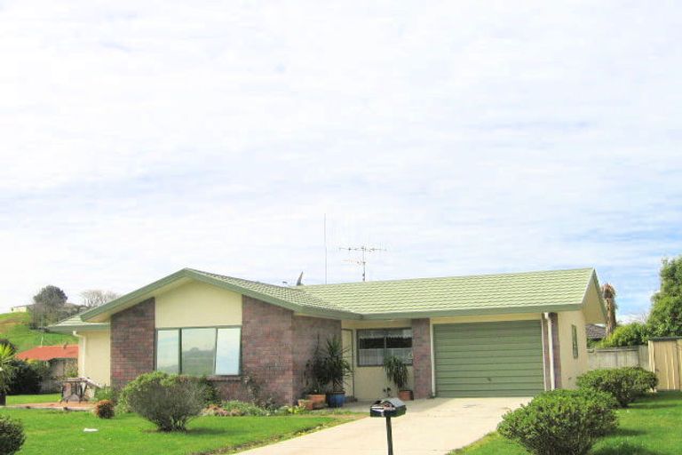 Photo of property in 1 Aaron Place, Brookfield, Tauranga, 3110