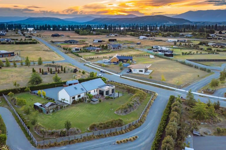 Photo of property in 31 Temple Drive, Twizel, 7901