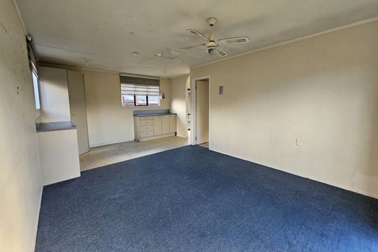Photo of property in 24 Trimdon Street, Randwick Park, Auckland, 2105