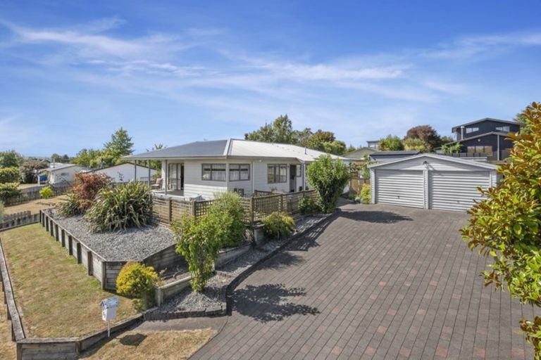 Photo of property in 22 Kiddle Drive, Hilltop, Taupo, 3330