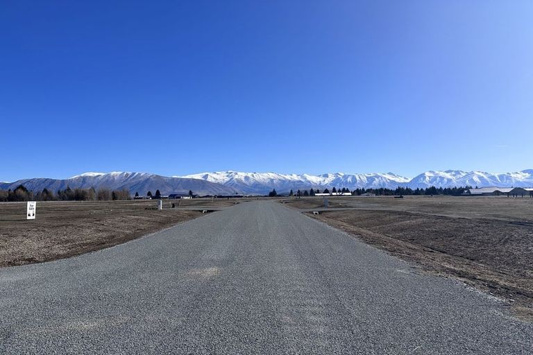 Photo of property in 55 Peak Drive, Twizel, 7901