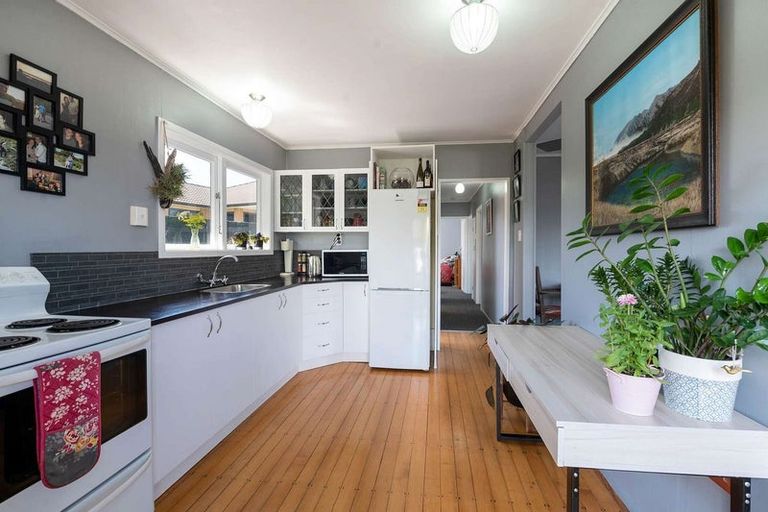 Photo of property in 12a Basley Road, Owhata, Rotorua, 3010