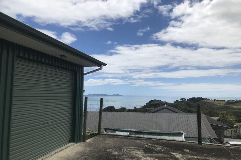 Photo of property in 25 Bay View Road, Cable Bay, 0420
