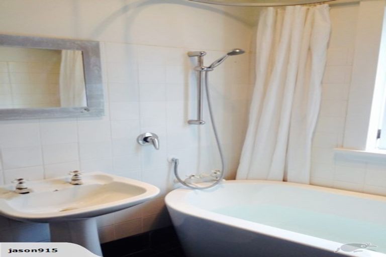 Photo of property in 77 Naylor Street, Hamilton East, Hamilton, 3216