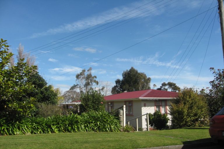Photo of property in 9 Tokomaru Road, Tokomaru, Palmerston North, 4474