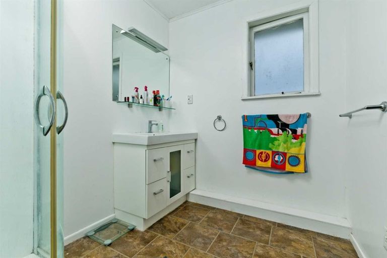 Photo of property in 13 Mildmay Road, Henderson, Auckland, 0610