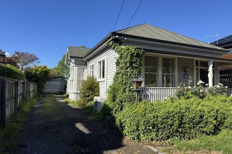 Photo of property in 134 Holly Road, St Albans, Christchurch, 8014