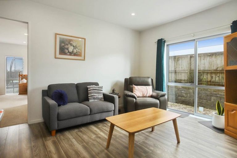 Photo of property in 16 Maple Lane, Huapai, Kumeu, 0810