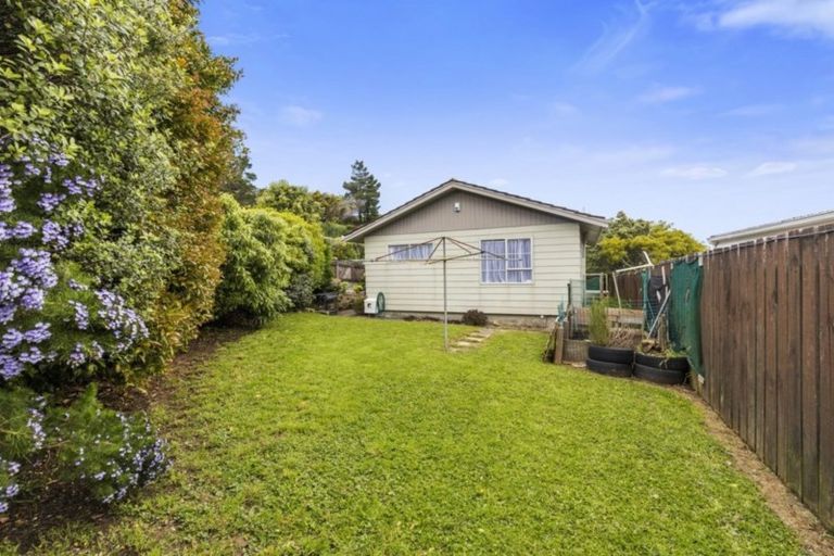 Photo of property in 10 Becks Close, Kelson, Lower Hutt, 5010