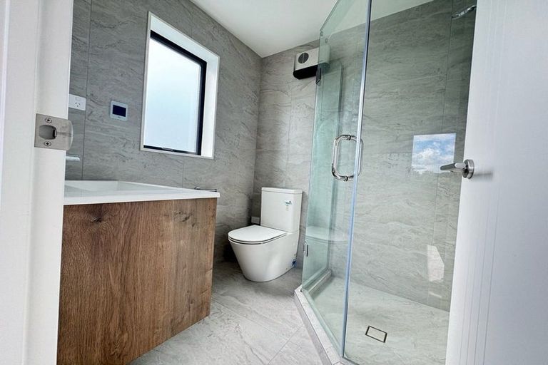 Photo of property in 29 Pilot Drive, Hobsonville, Auckland, 0616