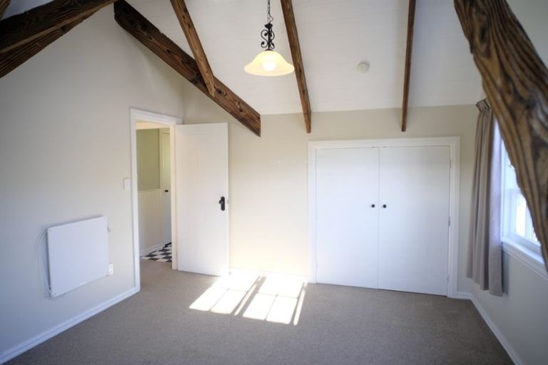 Photo of property in 28 Albatross Close, Whitby, Porirua, 5024