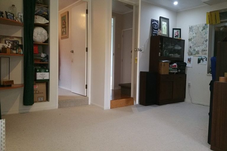 Photo of property in 28 Weranui Road, Waiwera, Orewa, 0994