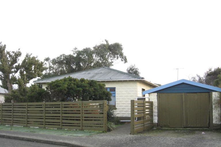 Photo of property in 126 Moulson Street, Strathern, Invercargill, 9812