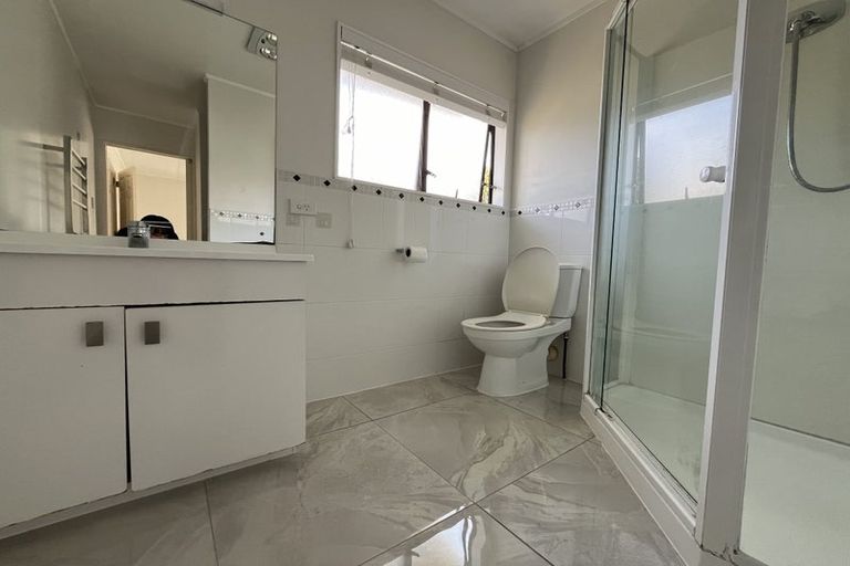Photo of property in 9 Picasso Drive, West Harbour, Auckland, 0618