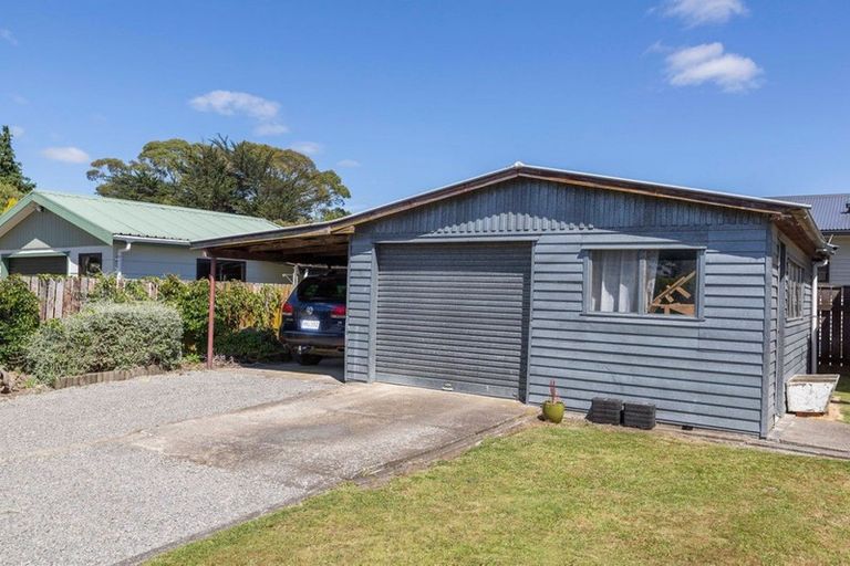 Photo of property in 27 Smith Street, Dannevirke, 4930