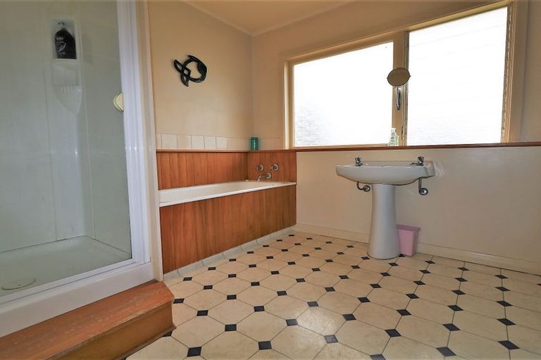 Photo of property in 27 Hilton Road, Carterton, 5713