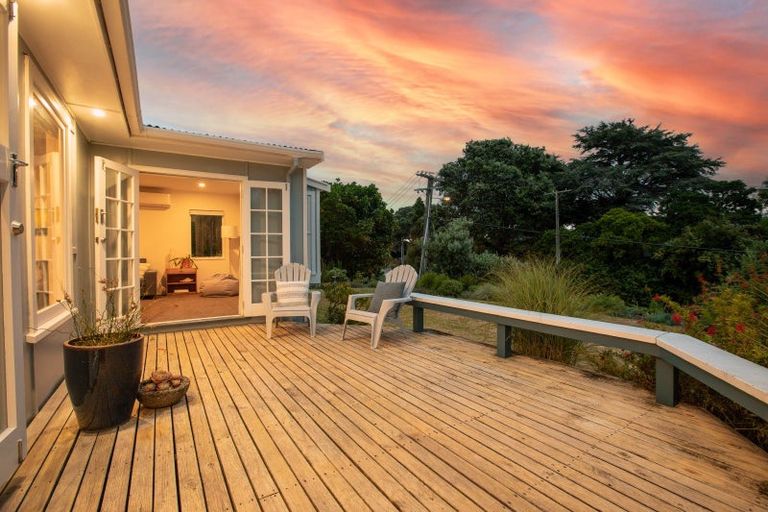 Photo of property in 5 Tainui Street, Raumati Beach, Paraparaumu, 5032