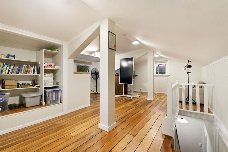 Photo of property in 176 Wishart Road, Helensville, 0875