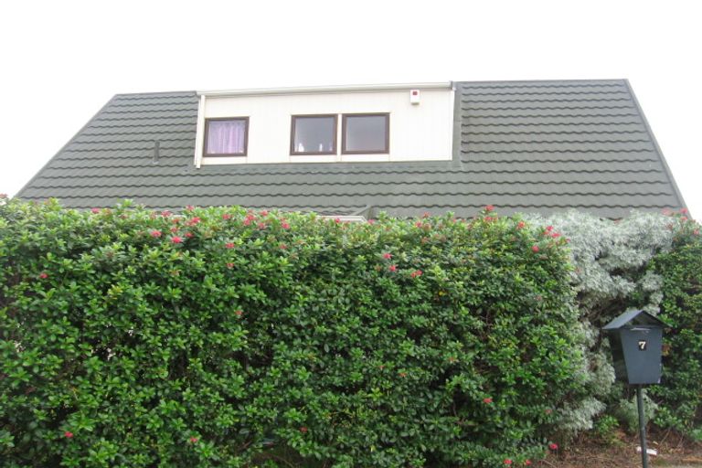 Photo of property in 7 Charisma Court, Kelvin Grove, Palmerston North, 4414