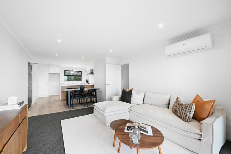 Photo of property in 6/12 Ruakiwi Road, Hamilton Lake, Hamilton, 3204