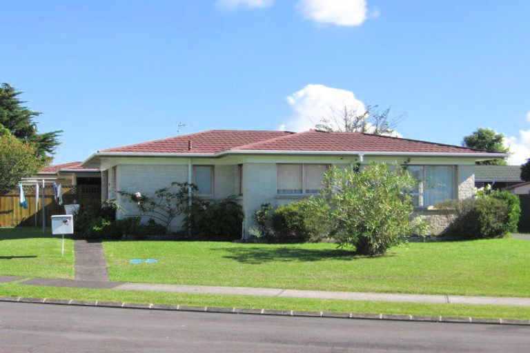 Photo of property in 2/7 Raewyn Place, Pakuranga, Auckland, 2010