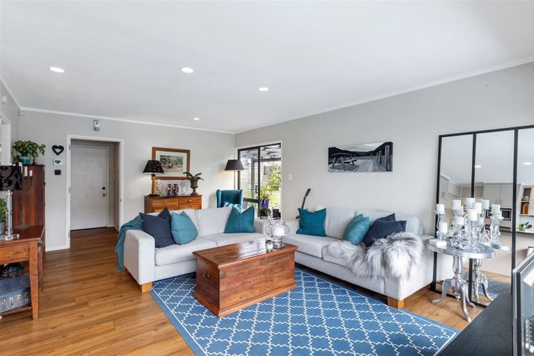 Photo of property in 14 Indus Place, Half Moon Bay, Auckland, 2012