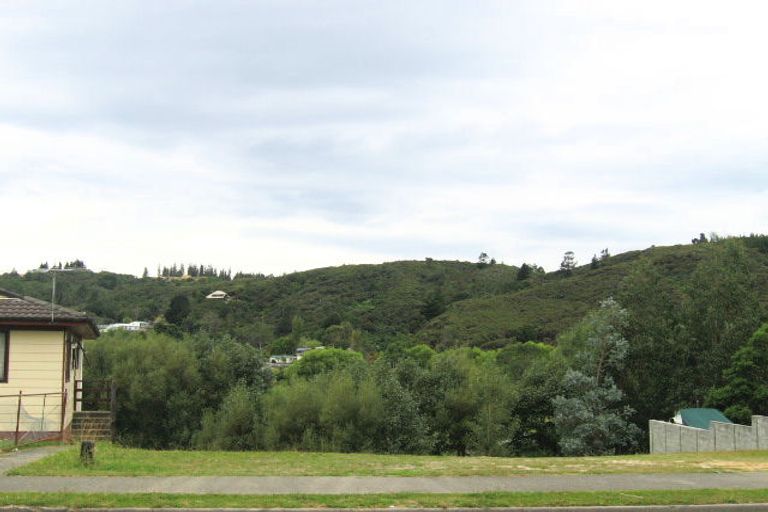 Photo of property in 56 Norana Road, Timberlea, Upper Hutt, 5018