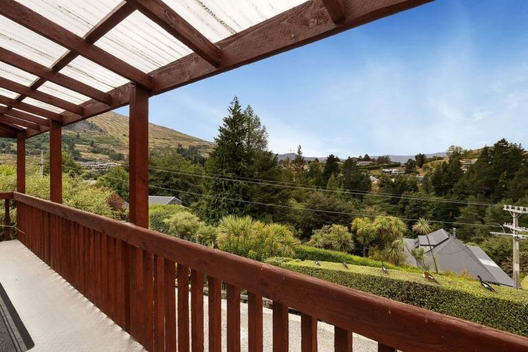 Photo of property in 26 Mcchesney Road, Arthurs Point, Queenstown, 9371