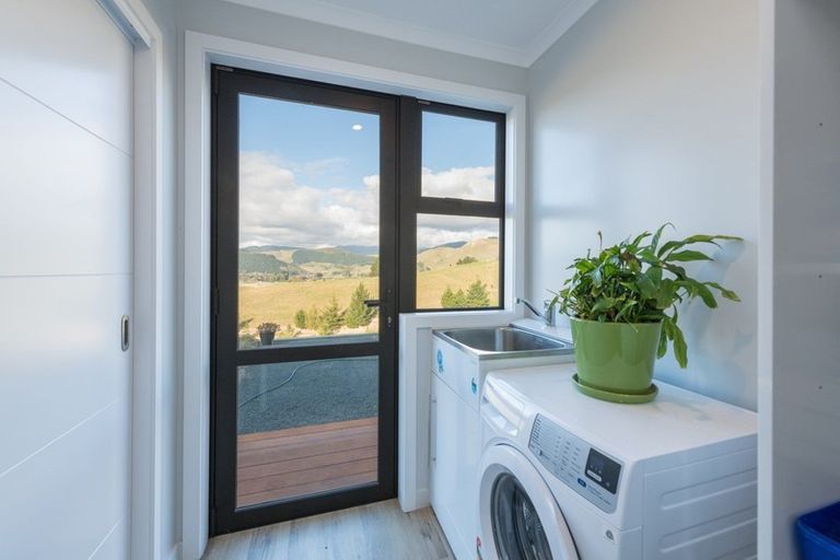 Photo of property in 47 Katania Heights, Brightwater, 7022