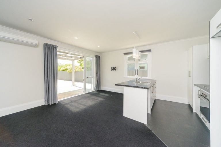 Photo of property in 11 Shamrock Street, Takaro, Palmerston North, 4412