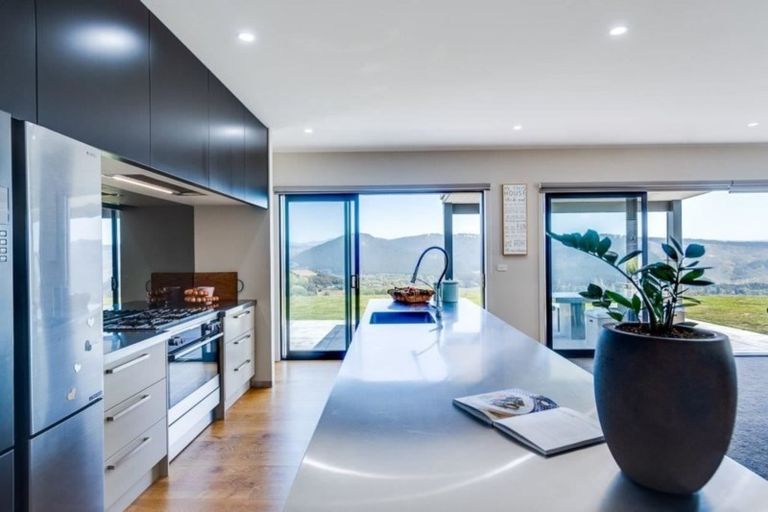 Photo of property in 164 Eskridge Drive, Eskdale, Napier, 4182