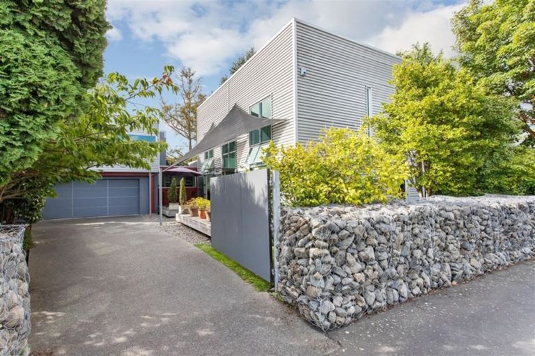 Photo of property in 8 Elmwood Road, Strowan, Christchurch, 8052