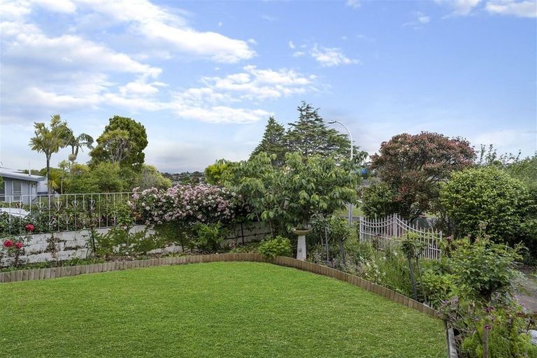 Photo of property in 50 O'halloran Road, Howick, Auckland, 2014
