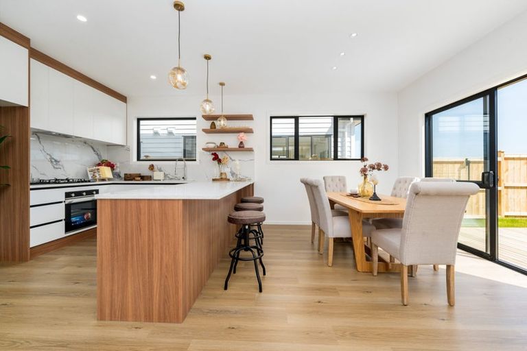 Photo of property in 26 Woven Place, Karaka, Papakura, 2113