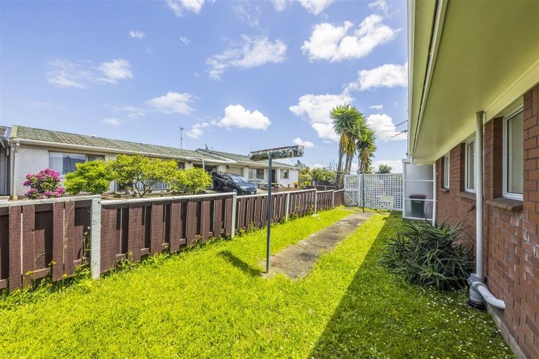 Photo of property in 2/181 Shirley Road, Papatoetoe, Auckland, 2025
