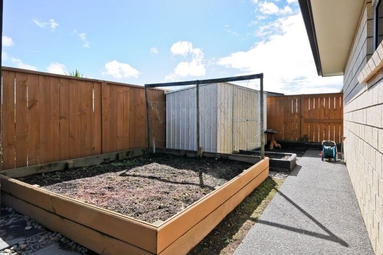 Photo of property in 12 Allgood Place, Rototuna North, Hamilton, 3210