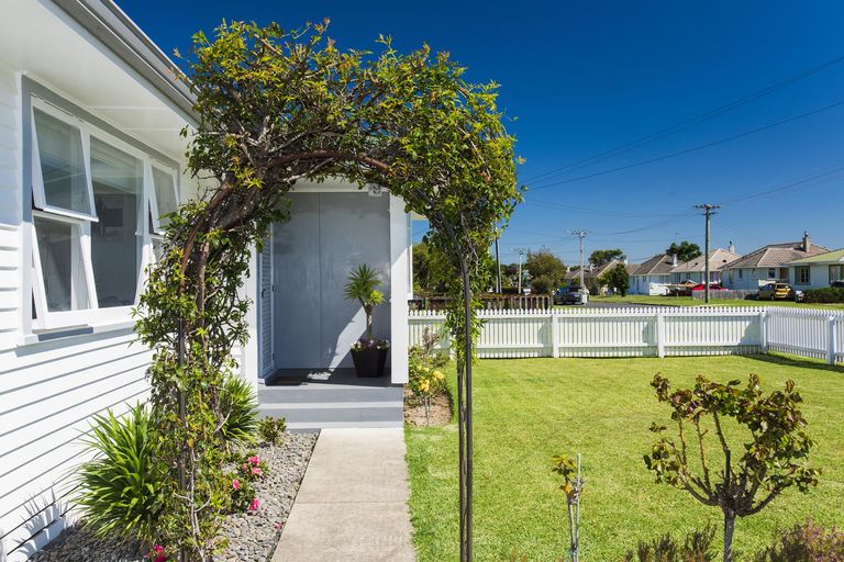 Photo of property in 16 Grafton Road, Te Hapara, Gisborne, 4010