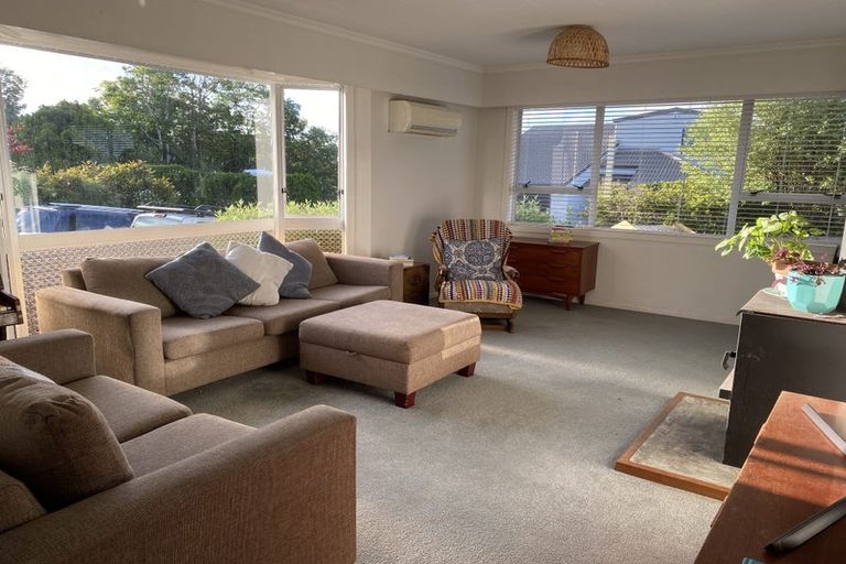 Photo of property in 3 Del Mar Place, Merrilands, New Plymouth, 4312