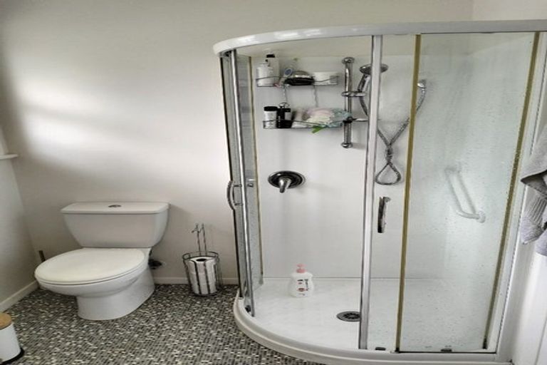 Photo of property in 1 Iris Grove, Trentham, Upper Hutt, 5018