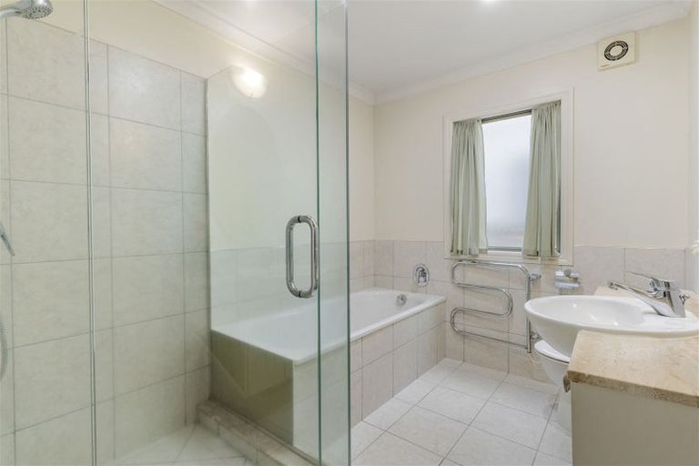 Photo of property in 1 Macleans Road, Bucklands Beach, Auckland, 2014