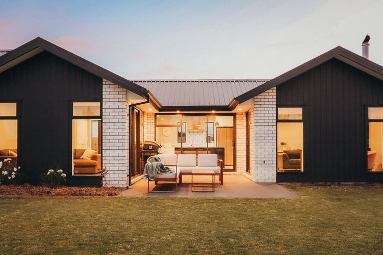 Photo of property in 10 Tactician Lane, Methven, 7730