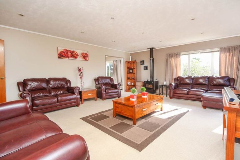 Photo of property in 1/21 Sunnyside Road, Sunnyvale, Auckland, 0612