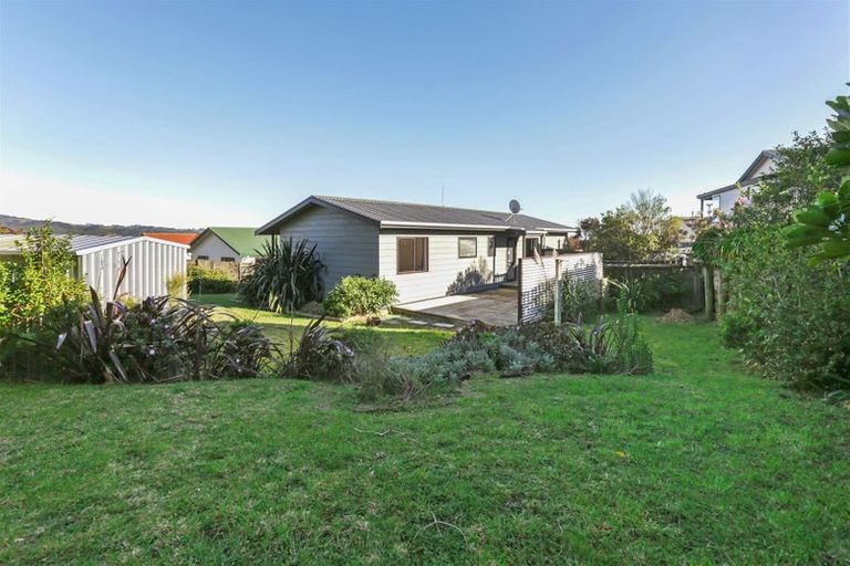 Photo of property in 21 Doncaster Terrace, Ascot Park, Porirua, 5024