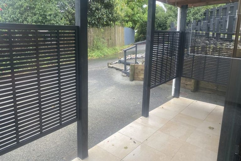 Photo of property in 41 Lavelle Road, Henderson, Auckland, 0612