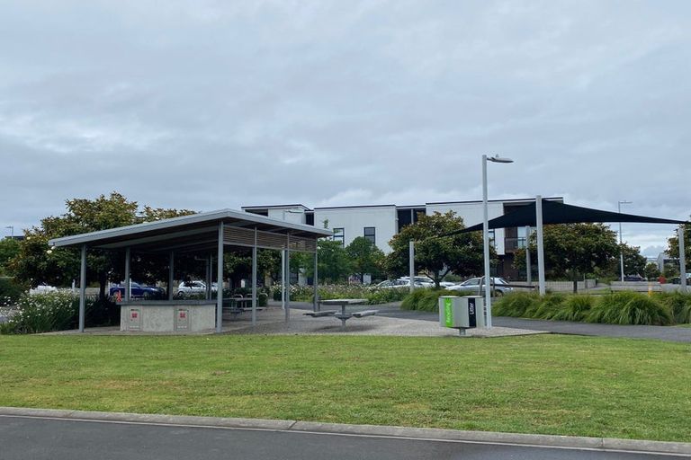 Photo of property in 1 Rangihina Road, Hobsonville, Auckland, 0616