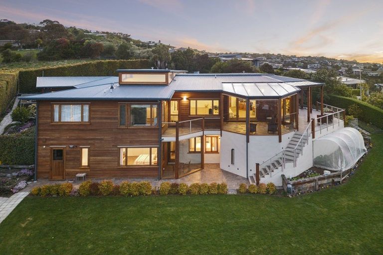 Photo of property in 123 Glenstrae Road, Redcliffs, Christchurch, 8081