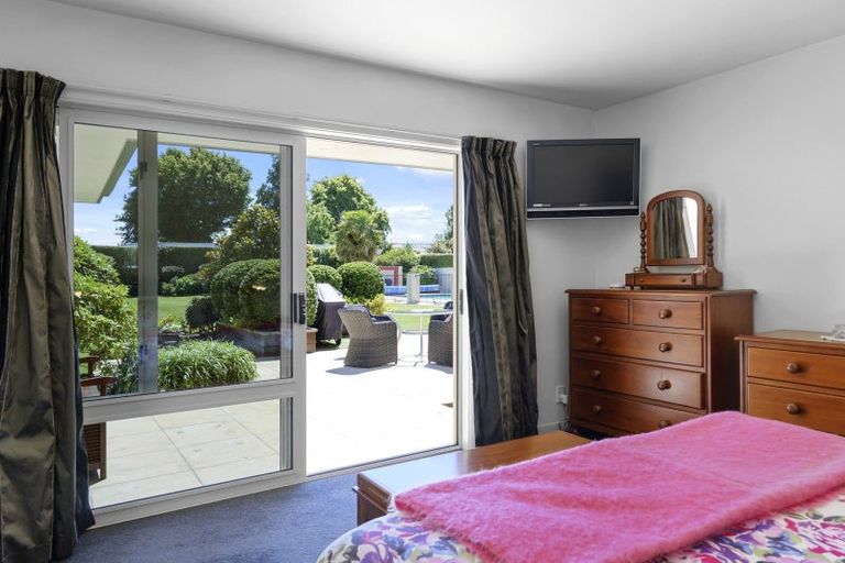 Photo of property in 42 Merrin Street, Avonhead, Christchurch, 8042