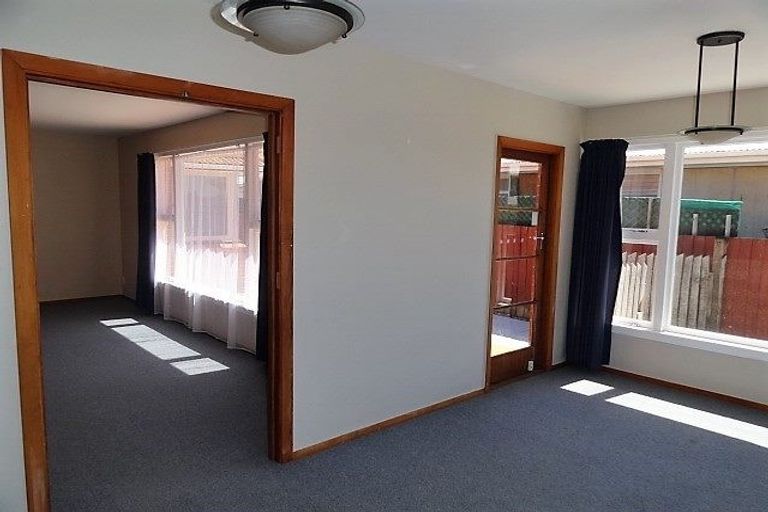 Photo of property in 54 Bickerton Street, Wainoni, Christchurch, 8061