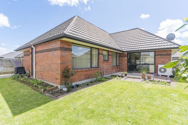 Photo of property in 19 Old Park Place, Takanini, 2112